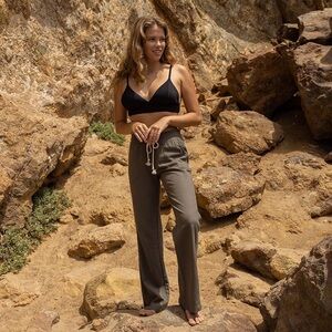 Linen Drawstring Smocked Waist High-Rise Beach Pants - Olive